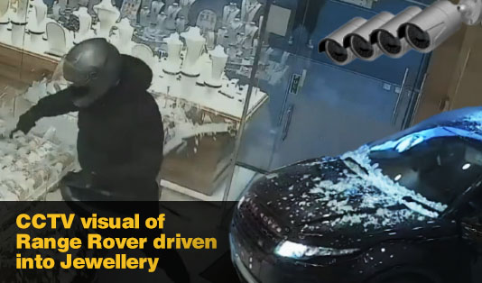 CCTV visual of Range Rover driven into Jewellery shop by robbers in London